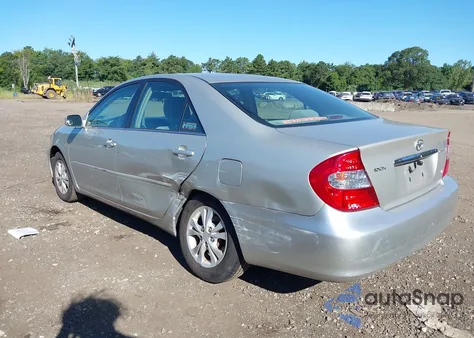2004 Toyota Camry Le V6 from USA, damaged, VIN 4T1BF32K14U569957